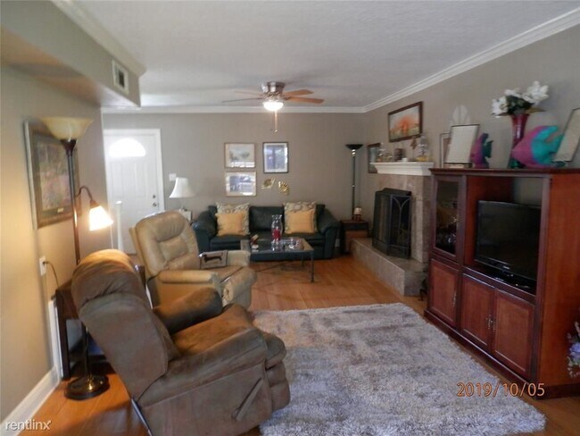 Building Photo - 3 br, 1 bath House - 515 Clear Lake Road