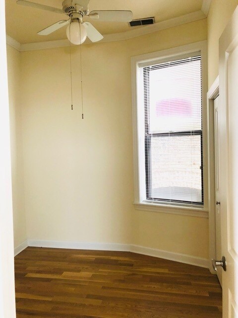 Foto del edificio - 1410 W Irving Park Rd
