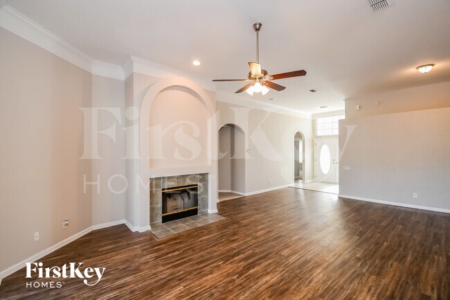 Foto del edificio - 10537 Castlebar Glen Dr S