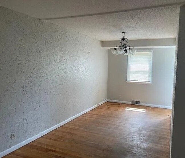 Building Photo - 9327 Nelan Dr