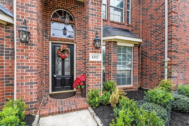 Foto del edificio - 6311 Canyon Chase Dr