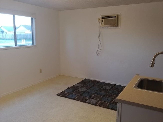 Building Photo - 1414 Orchard Home Dr