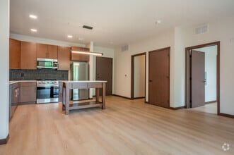 Interior Photo - 252 Dunning