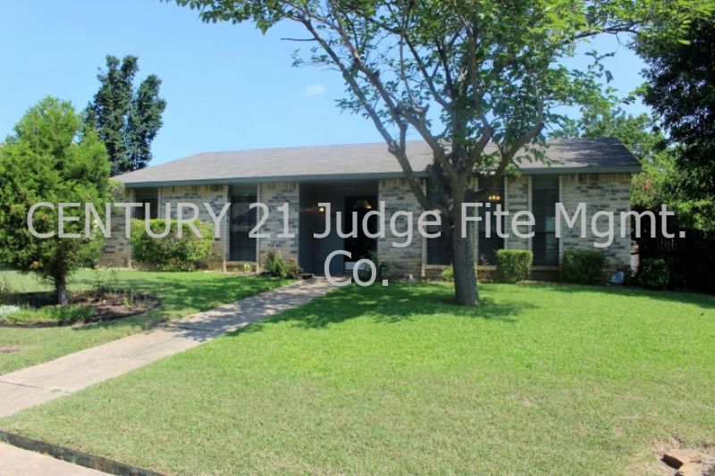 609 Nora Ln, DeSoto, TX 75115 House Rental in DeSoto, TX