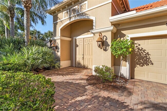 Foto del edificio - 5030 Rustic Oaks Cir