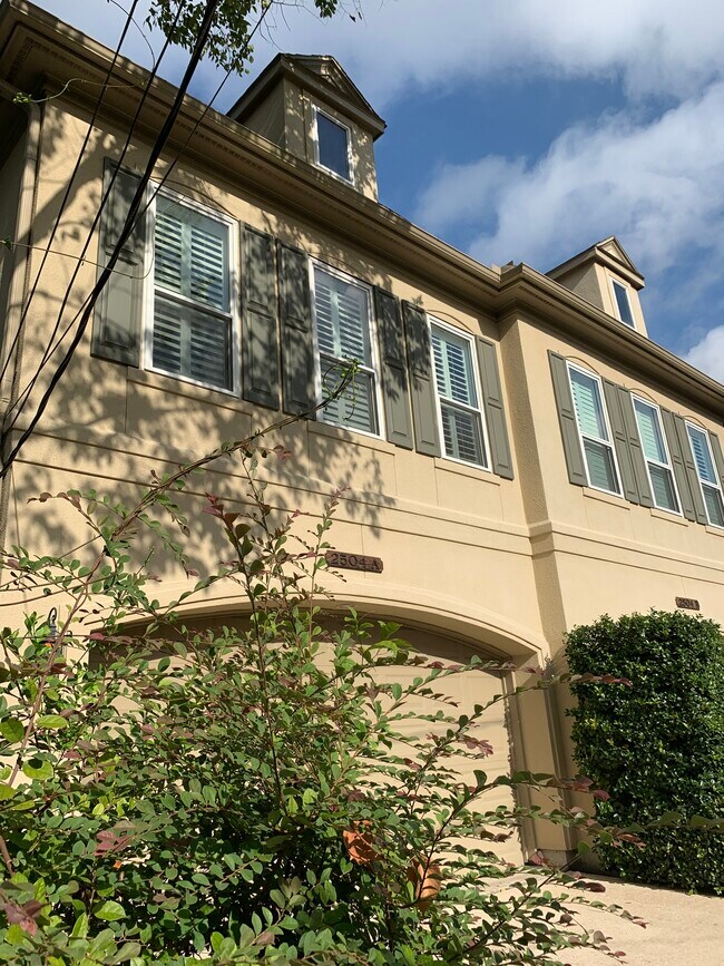 2504 Park St, Houston, TX 77019