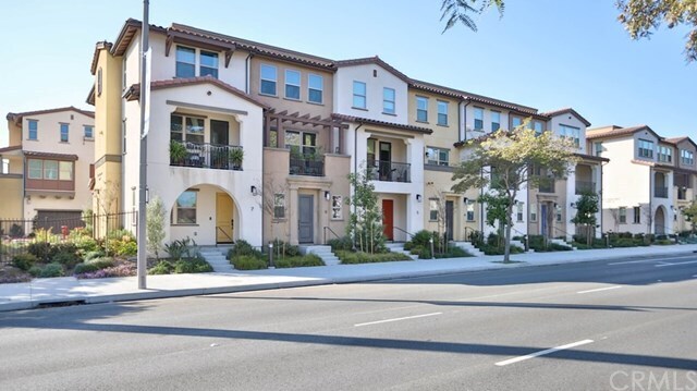Foto del edificio - 1080 S Harbor Blvd