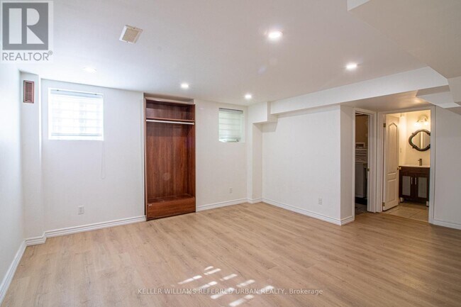 Building Photo - 143 Nahanni Dr