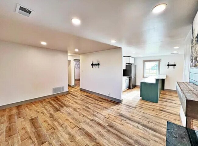 Foto del edificio - 16704 County Rd 1350