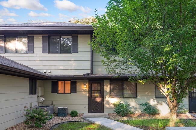 Building Photo - 13316 Zenith Ln