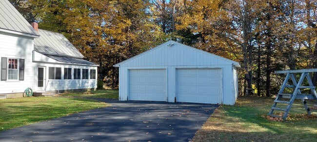 Foto del edificio - 47 Maplewood Cir