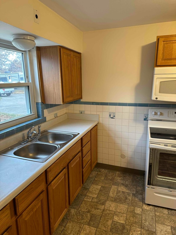 Foto del edificio - 4213 Applegate Ave
