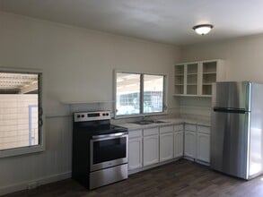 Building Photo - 76 E Palai St