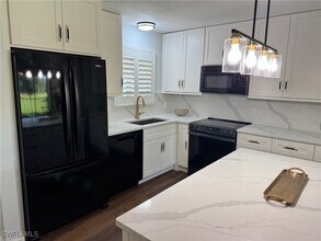 Building Photo - 746 Eagle Creek Dr