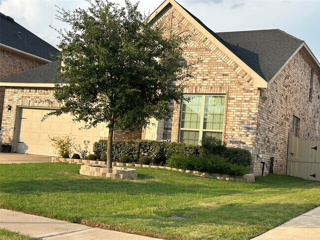 Foto del edificio - 326 Summer Landing Ct