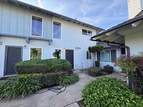 Building Photo - 14542 Carfax Dr