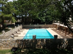 Building Photo - Butterfield Trail Apartments