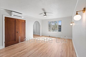 Building Photo - 1050 N Pearl St