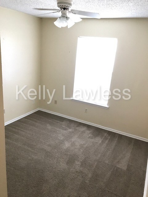 Foto del edificio - 3 bedroom duplex - North Richland Hills