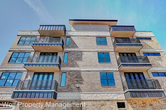 Building Photo - 2 br, 1 bath House - 810 S Rock St # 204