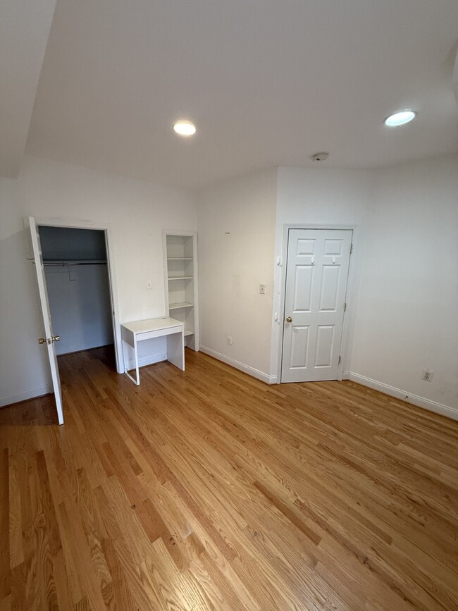 Photo - 1450 Newton St NW House