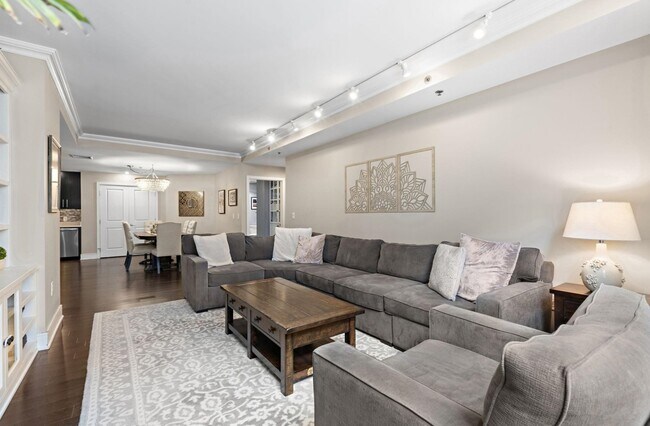 Foto del edificio - 1100 Maxwell Ln