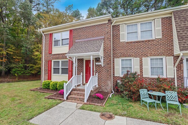 Foto del edificio - 117 Charles Parish Drive Poquoson VA 23662