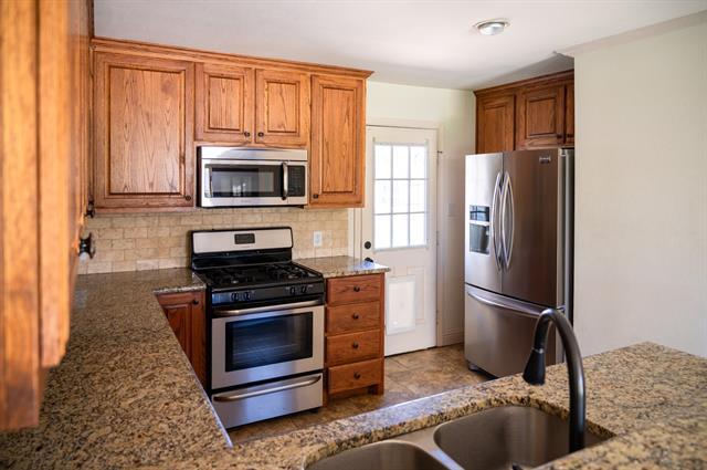 Building Photo - 3741 Seguin Dr