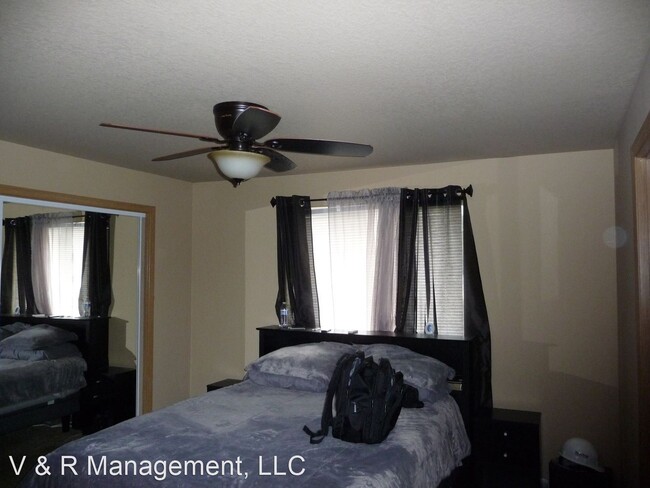 Building Photo - 3 br, 1.5 bath House - 705 Yellow Bird Ln NE