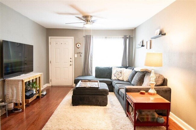 Foto del edificio - 2020 S Congress Ave