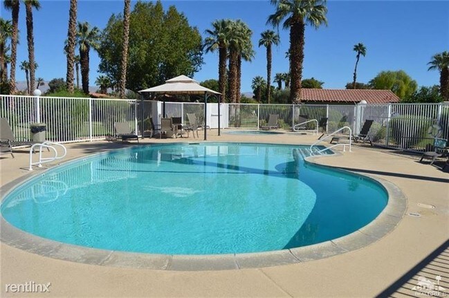 Foto del edificio - 48983 Hope Ln
