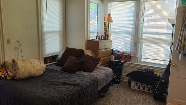 Foto del edificio - 221 Church St