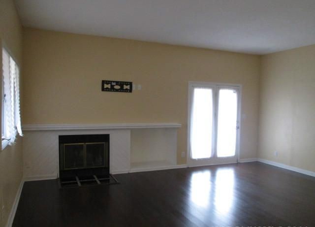 Building Photo - 1823 J Julian Ln