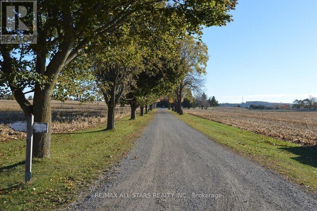 Photo du bâtiment - 9512 Regional Rd