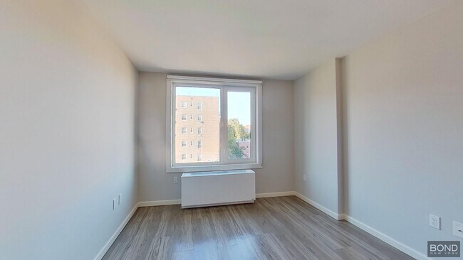 Foto del edificio - 178-02 Hillside Ave.