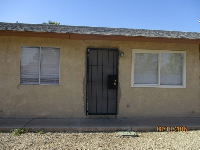 Building Photo - 2500 Bassler St