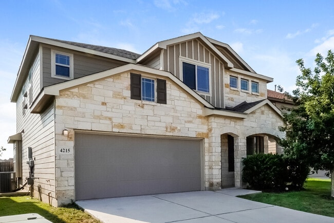 Foto del edificio - 4215 Battery Park