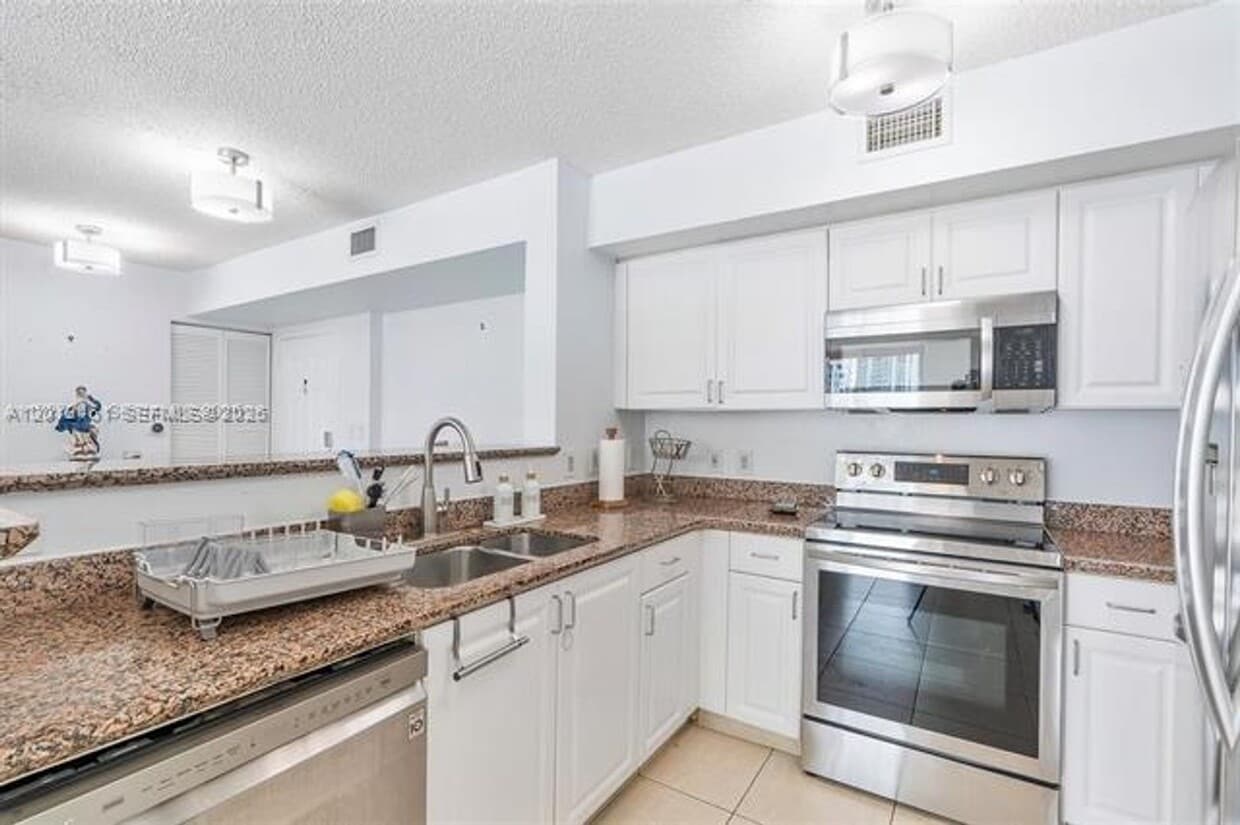 Photo - 1155 Brickell Bay Dr cu-603