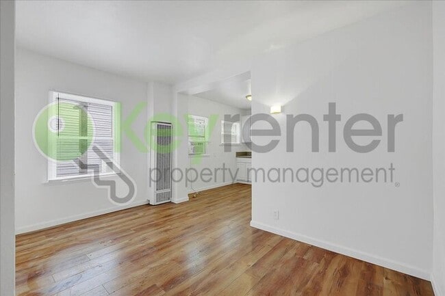 Foto del edificio - 3102 1st Ave