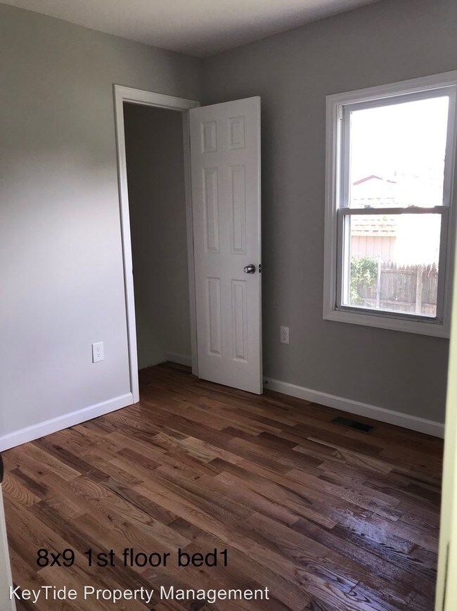 Foto del edificio - 402 Glenmere Way