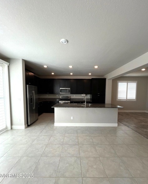 Building Photo - 2025 Elk Falls Way