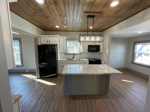 Foto del edificio - 503 Briarwood Ave SE