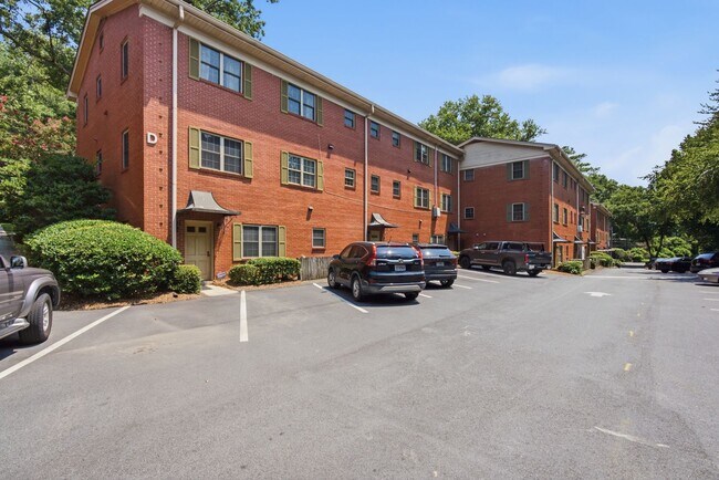 Foto del edificio - 430 Lindbergh Drive NE