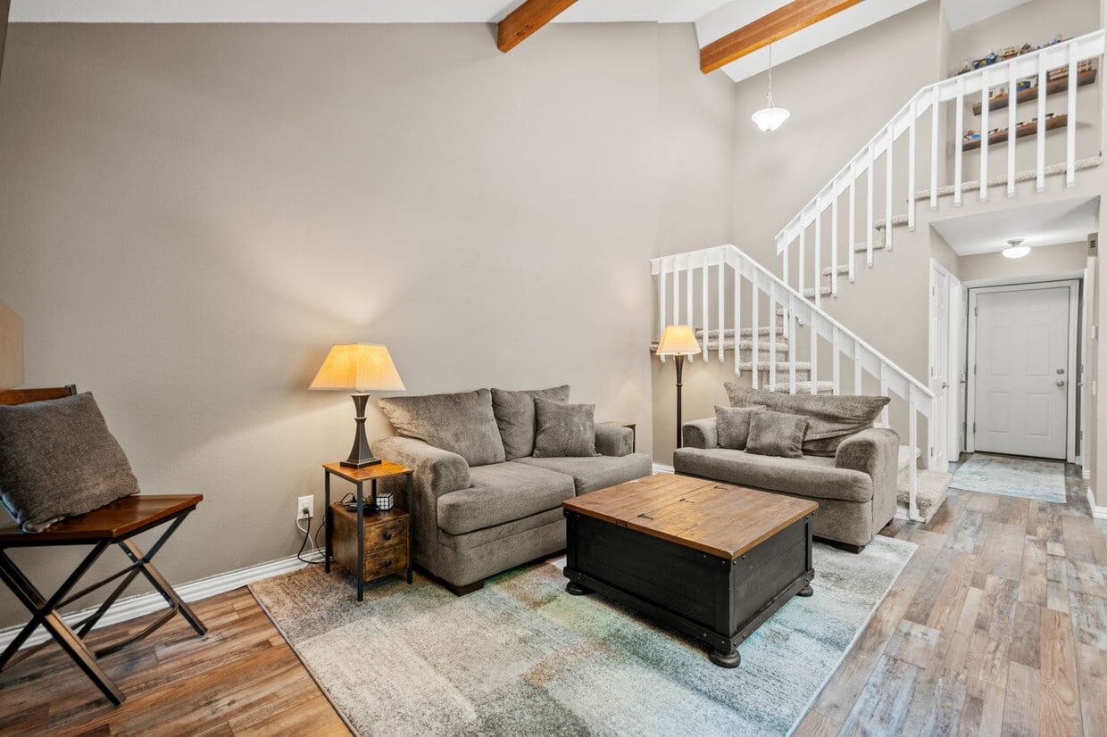 Photo - 2877 W Long Cir (Littleton, CO)