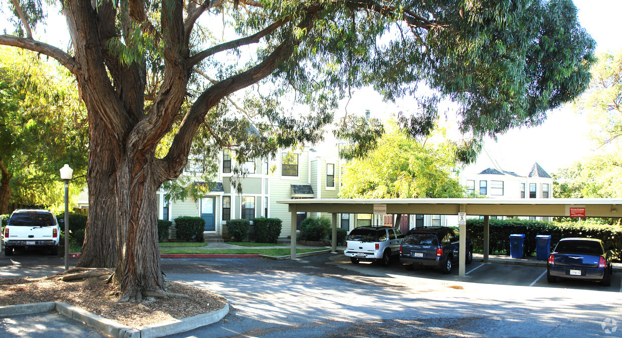 Foto del edificio - 716-734 Military East St