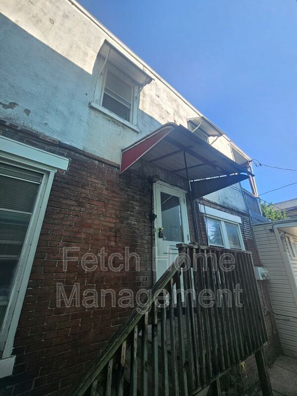 Foto del edificio - 2534 Derry St