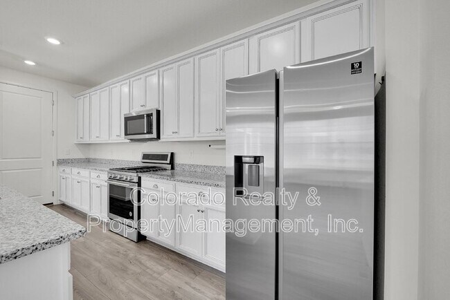 Building Photo - 16545 West Vallejo Place
