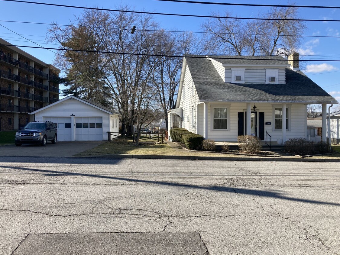 Front of House - 1142 Bechtel St