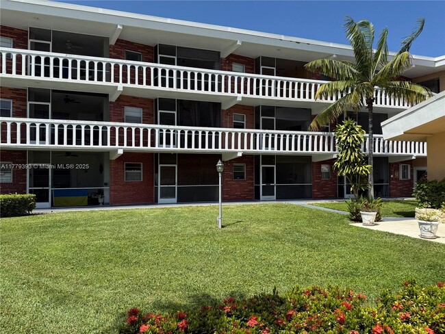 Foto del edificio - 201 NE 14th Ave