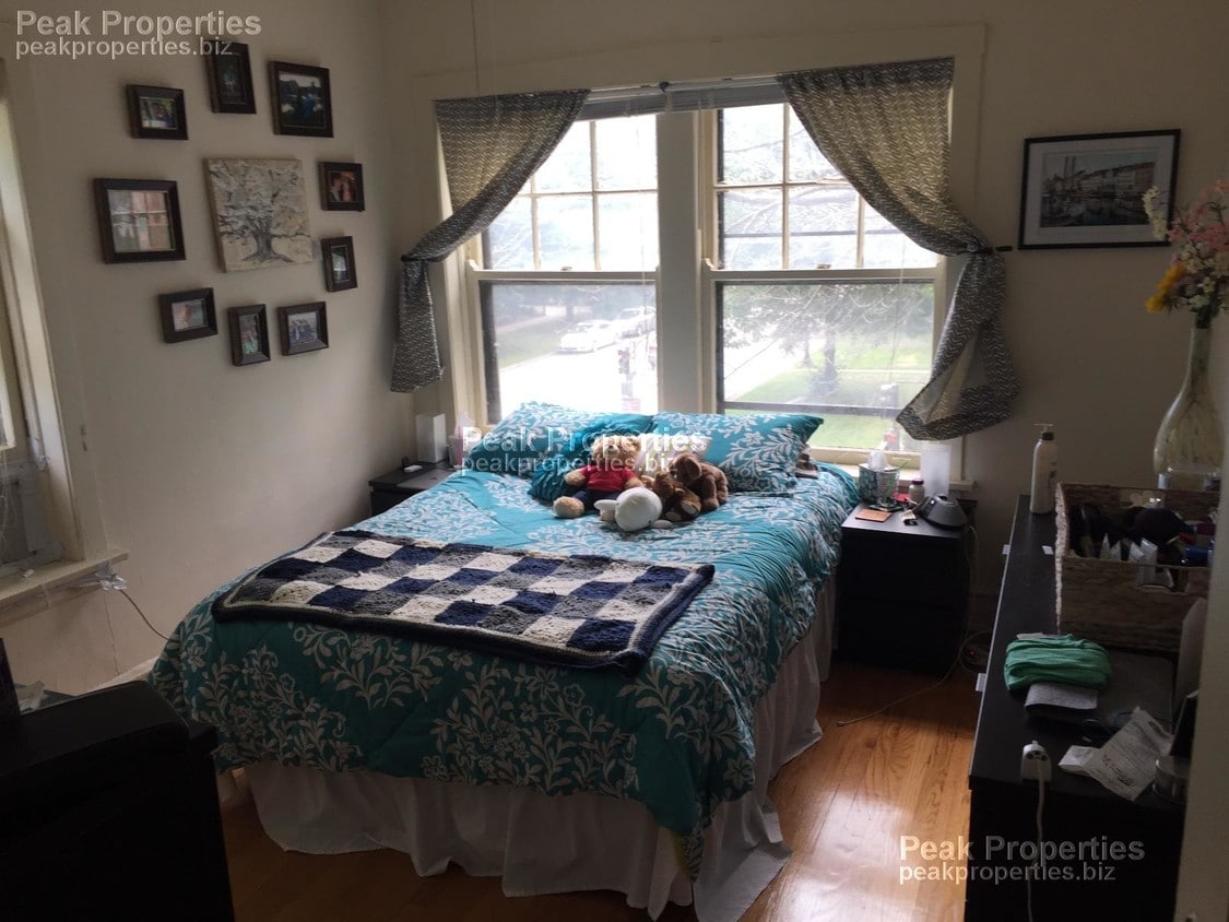 Primary Photo - 2 Bedroom at Sherman And Noyes in Evanston